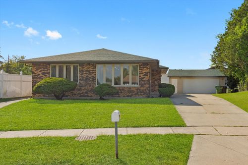 16666 Parliament Ave, Tinley Park, IL, 60477-2466 | Card Image