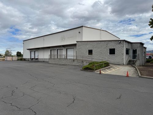 1165 Fisher Ave, Medford, OR, 97504-4152 | Card Image