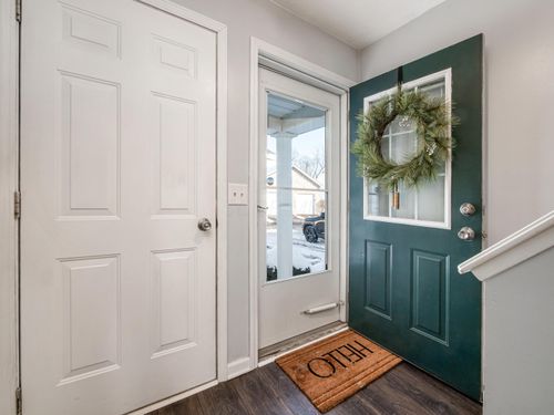 4633 Parrau Dr, Columbus, OH, 43228-8461 | Card Image