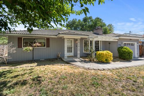 110 N 2nd St, Talent, OR, 97540-9754 | Card Image