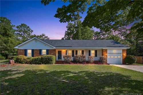 3724 Masters Dr, Hope Mills, NC, 28348-2269 | Card Image