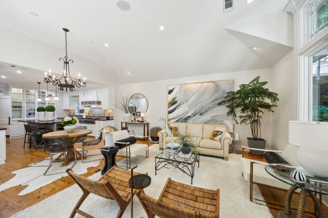 6329 Richmond Ave, House other with 4 bedrooms, 3 bathrooms and null parking in Dallas TX | Image 17
