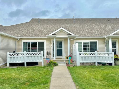 2816 Ashland Ct, Altoona, IA, 50009-3917 | Card Image