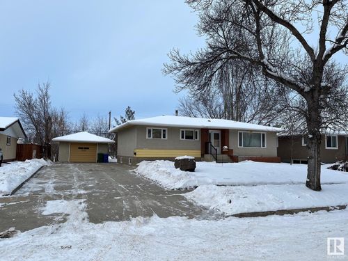 5214 52 Ave, Wetaskiwin, AB, T9A0X5 | Card Image