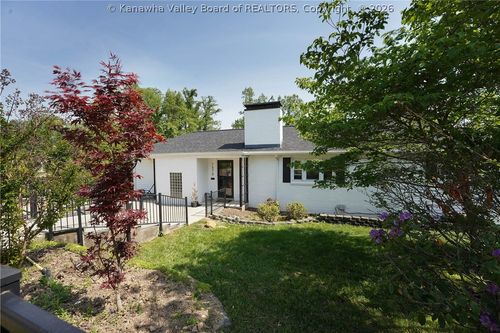 1575 Pine Hill Rd, Charleston, WV, 25314-1507 | Card Image