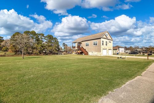 52 Cypress Bnd, Huntsville, TX, 77340-2129 | Card Image