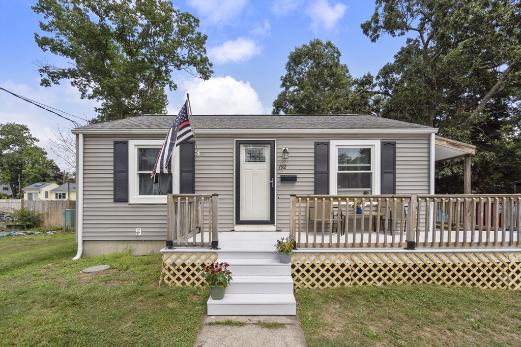 Ettrick St, Brockton, MA 02301