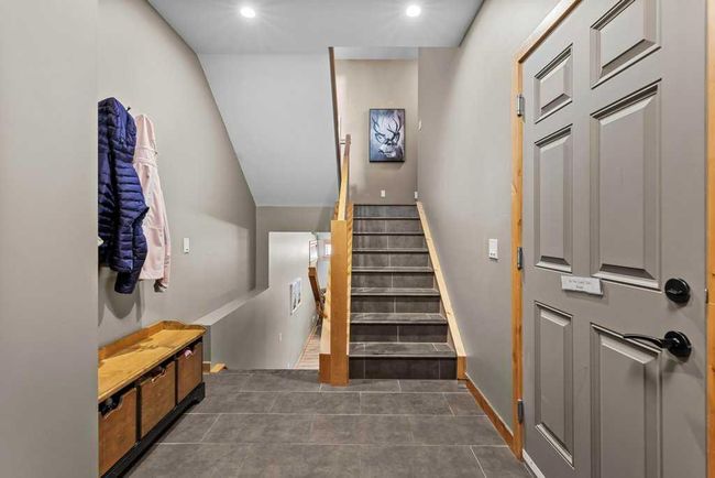 9 Creekside Mews, Townhouse with 3 bedrooms, 4 bathrooms and 2 parking in Canmore AB | Image 33