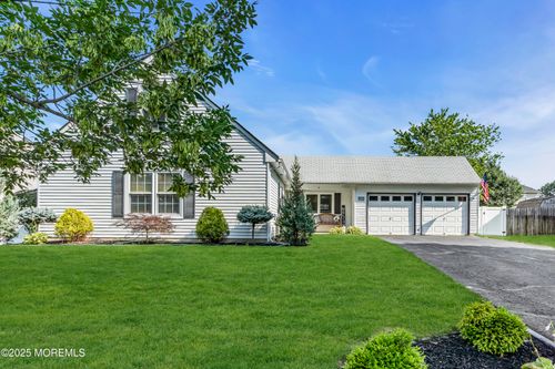 8 Blueberry Path, Howell, NJ, 07731-2236 | Card Image