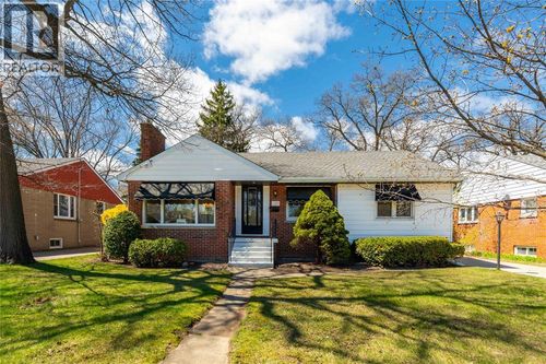 1203 Colborne Rd, Sarnia, ON, N7V3K9 | Card Image