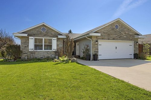 9200 S 44th Street, Franklin, WI, 53132 | Card Image