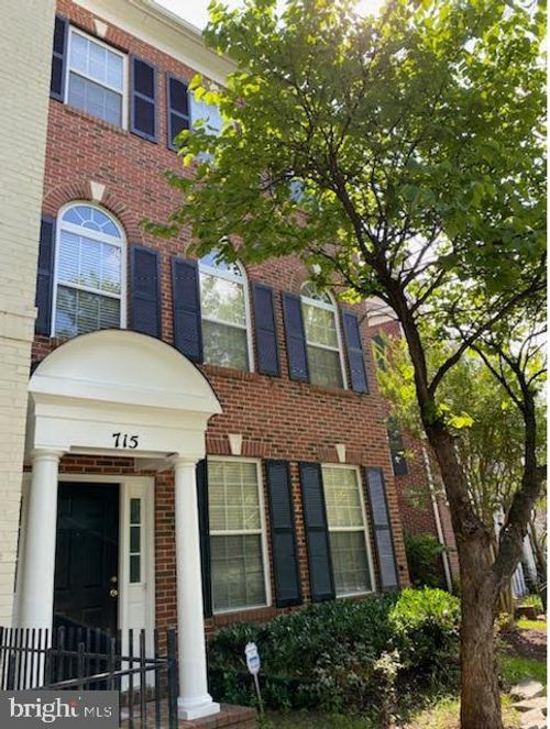 715 Pleasant Dr, ROCKVILLE, MD, 20850-5895 | Card Image