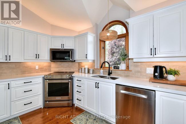 9 Lawson Court, House other with 3 bedrooms, 3 bathrooms and 8 parking in Kawartha Lakes (Omemee) ON | Image 15