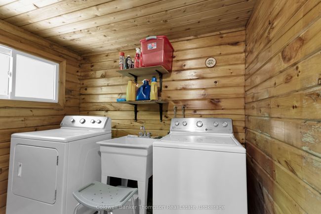 254 Lakeshore Rd, House other with 3 bedrooms, 2 bathrooms and 4 parking in Huntsville ON | Image 21