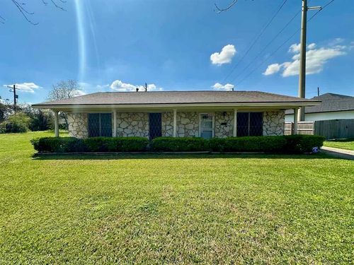 4220 Flamingo Ln, Beaumont, TX, 77705-3444 | Card Image