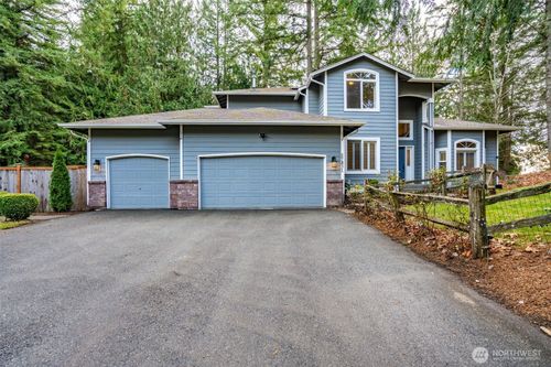 27831 Ne 30th Street, Redmond, WA, 98053 | Card Image