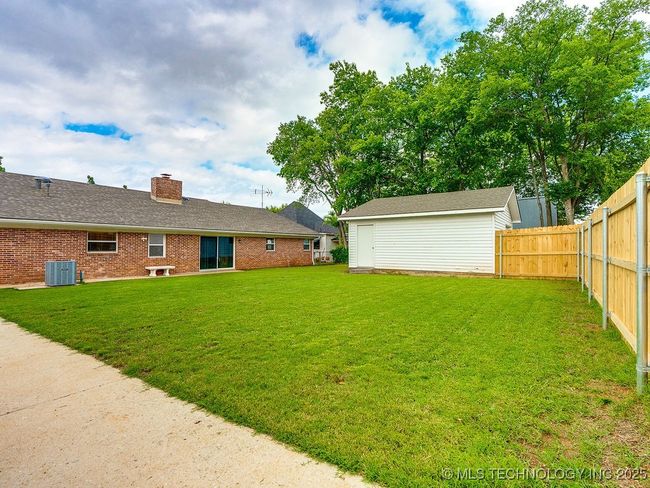 121 W 17 Th St, House other with 3 bedrooms, 3 bathrooms and null parking in Ada OK | Image 60