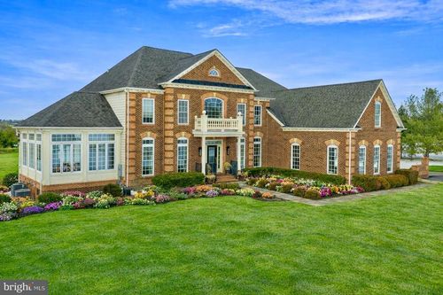 132 Parsons Ln, NEWTOWN, PA, 18940-4123 | Card Image