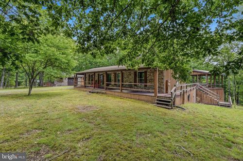 781 Moss Ln, GREAT CACAPON, WV, 25422-3541 | Card Image