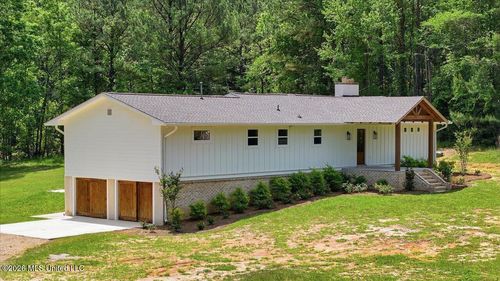 2794 Simpson Highway 13, Mendenhall, MS, 39114-4388 | Card Image