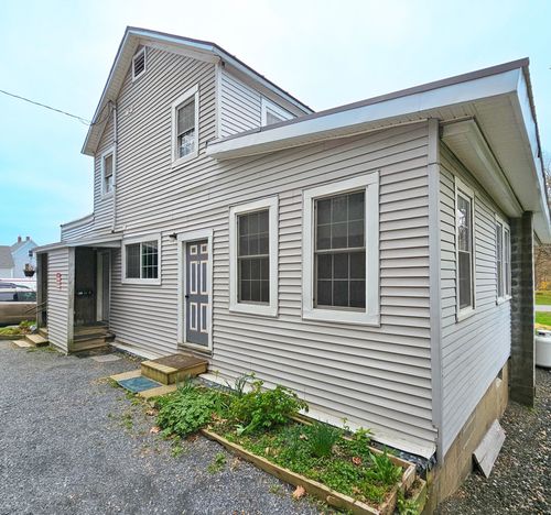 733 Route 121, Bellows Falls, VT, 05101-1690 | Card Image