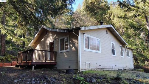 28440 Ryan Creek Rd, Willits, CA, 95490-9300 | Card Image
