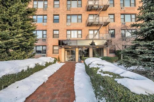 apt-3d-2 Birchwood Ct, Mineola, NY, 11501-4506 | Card Image