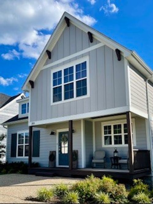 351 Evans Dr, Tullahoma, TN, 37388-6433 | Card Image