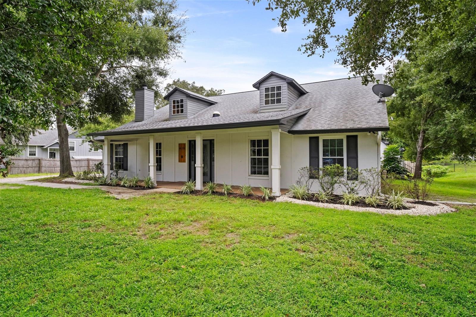 Henschen Ave, Oakland, FL 34760
