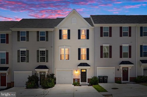 512 Streamview Dr, FREDERICKSBURG, VA, 22405-1241 | Card Image