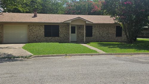 606 Hunter St, Bonham, TX, 75418-2414 | Card Image