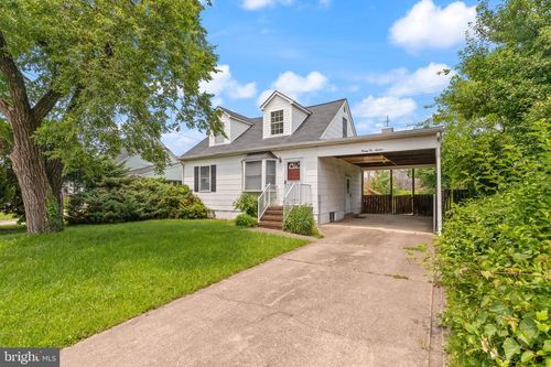 2216 Gaylawn Dr, Halethorpe, MD, 21227-1810 | Card Image