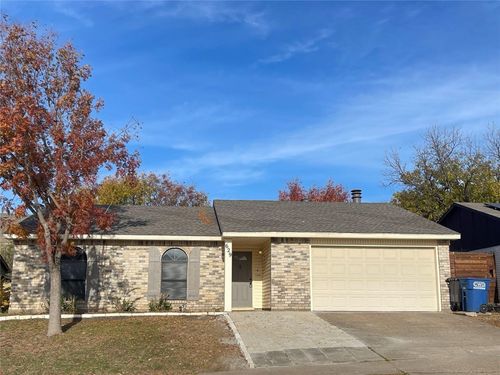 629 Wandering Way Dr, Allen, TX, 75002-3207 | Card Image