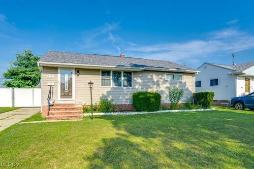 4707 Brookhigh Dr, Brooklyn, OH, 44144-3158 | Card Image