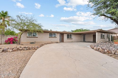 9091 E Beechwood Place, Tucson, AZ, 85730 | Card Image