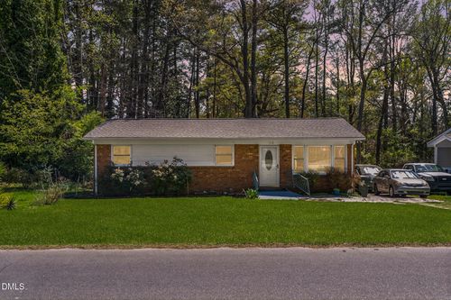 112 E Franklin St, Zebulon, NC, 27597-2402 | Card Image