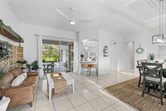 1576 Kingsdown Drive, House other with 5 bedrooms, 3 bathrooms and null parking in Sarasota FL | Image 5