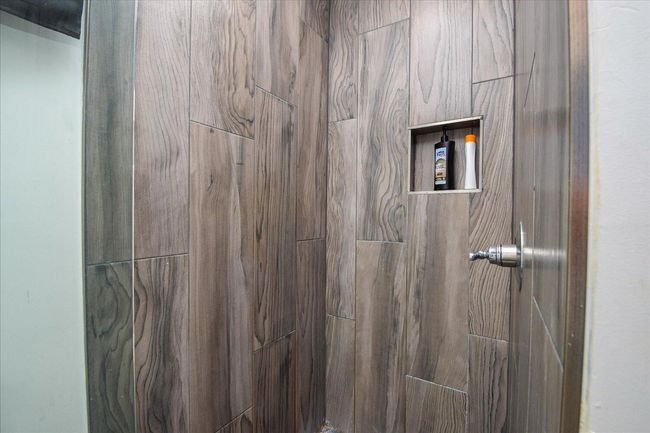25-5998 Grandin-25 | Image 15