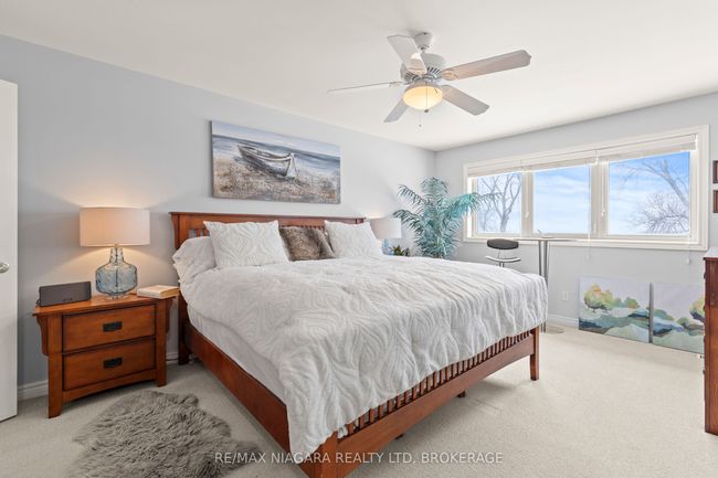 1069 Beach Blvd, House attached with 2 bedrooms, 4 bathrooms and 2 parking in Hamilton ON | Image 16