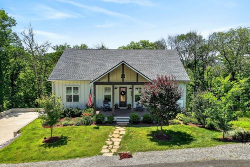193 Wilson Cir, Smithville, TN, 37166-6503 | Card Image