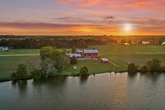 N4554 Lakeview Road, House other with 5 bedrooms, 3 bathrooms and null parking in HUSTISFORD WI | Image 8