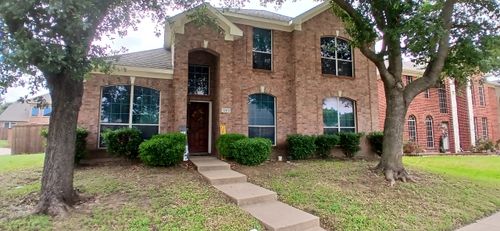 1203 Whitecreek Dr, Glenn Heights, TX, 75154-8825 | Card Image