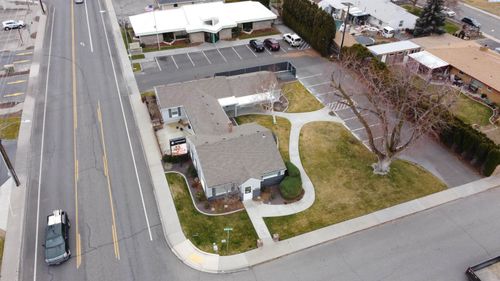 27 N Morain St, Kennewick, WA, 99336-3039 | Card Image