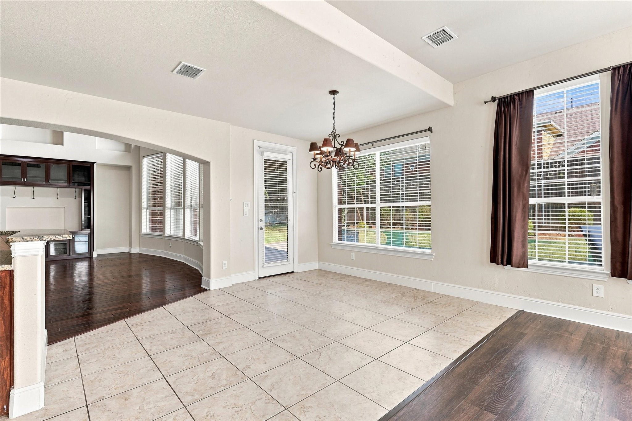 Residential Lease in Murphy 2
