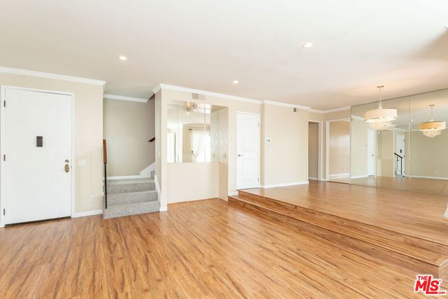 11 - 910 19 Th St, Condo with 3 bedrooms, 3 bathrooms and 2 parking in Santa Monica CA | Image 4