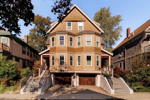 32-32 Hall Ave, Somerville, MA, 02144-2004 | Card Image