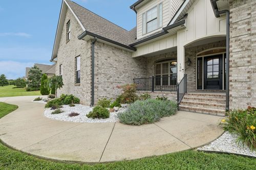 126 Tom Walker Dr, Beechgrove, TN, 37018-5016 | Card Image