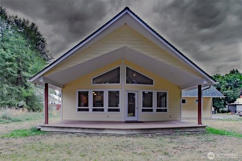 216 S 3rd St W, Chewelah, WA, 99109-7016 | Card Image