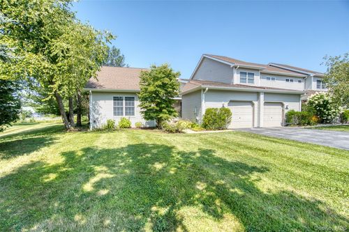 208 Cinnamon Cir, Rhinebeck, NY, 12572-2088 | Card Image
