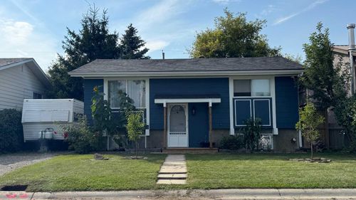 913 5 Street Se, High River, AB, T1V1J3 | Card Image